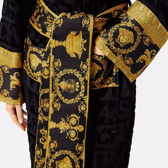 Versace Black and Gold Robe - Picture 3 of 5